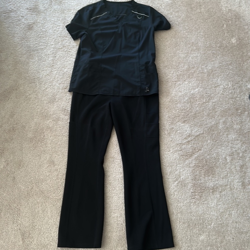 Black Jaanuu Scrub set